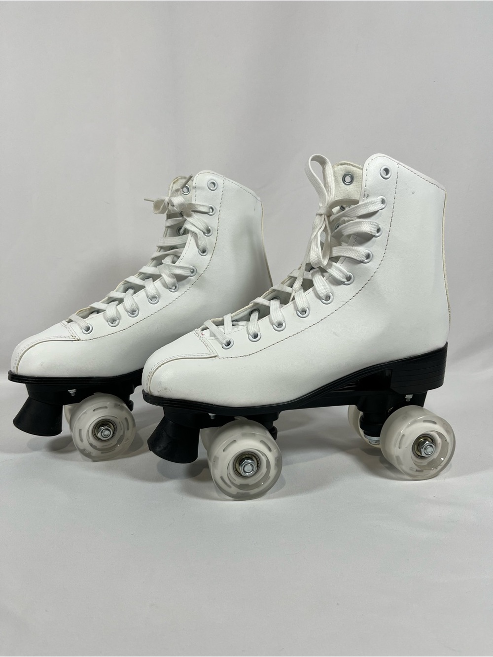Women's White Classic High-Top Quad Roller Skates